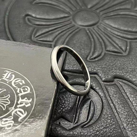 Chrome Hearts Vintage Cross Flower Ring - Picture 7 of 7